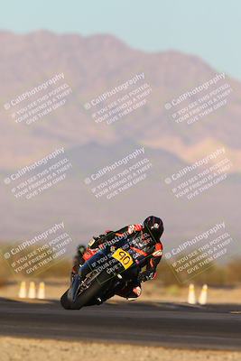 media/Dec-07-2024-CVMA (Sat) [[21c5f1ef85]]/Race 13-Amateur Supersport Middleweight/